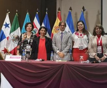 CLAUSURA DEL ENCUENTRO REGIONAL DE MUJERES POLITICAS Y LIDERESAS LOCALES